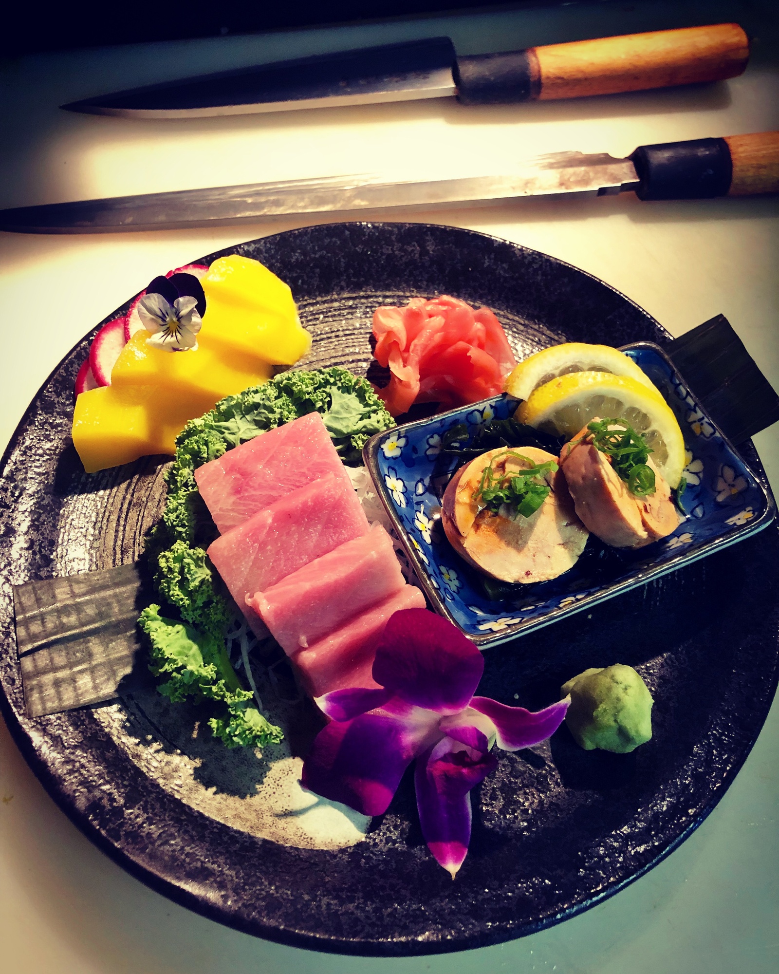 MOMO SUSHI & GRILL