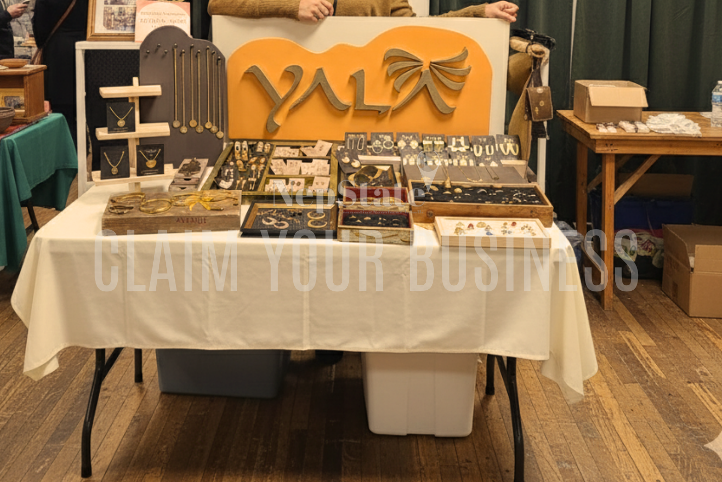 Yala Avenue - Services